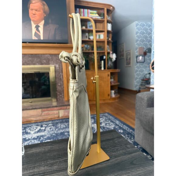 Limited Edition Gold Metalilic Xl Shoulder Bag - Picture 6 of 8